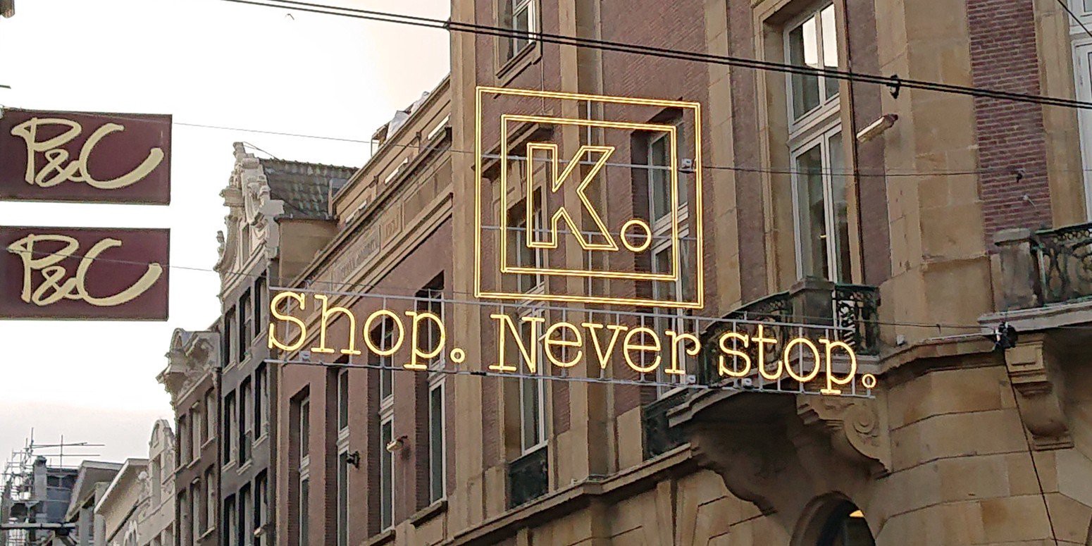 Kalverstraat christmas shopping